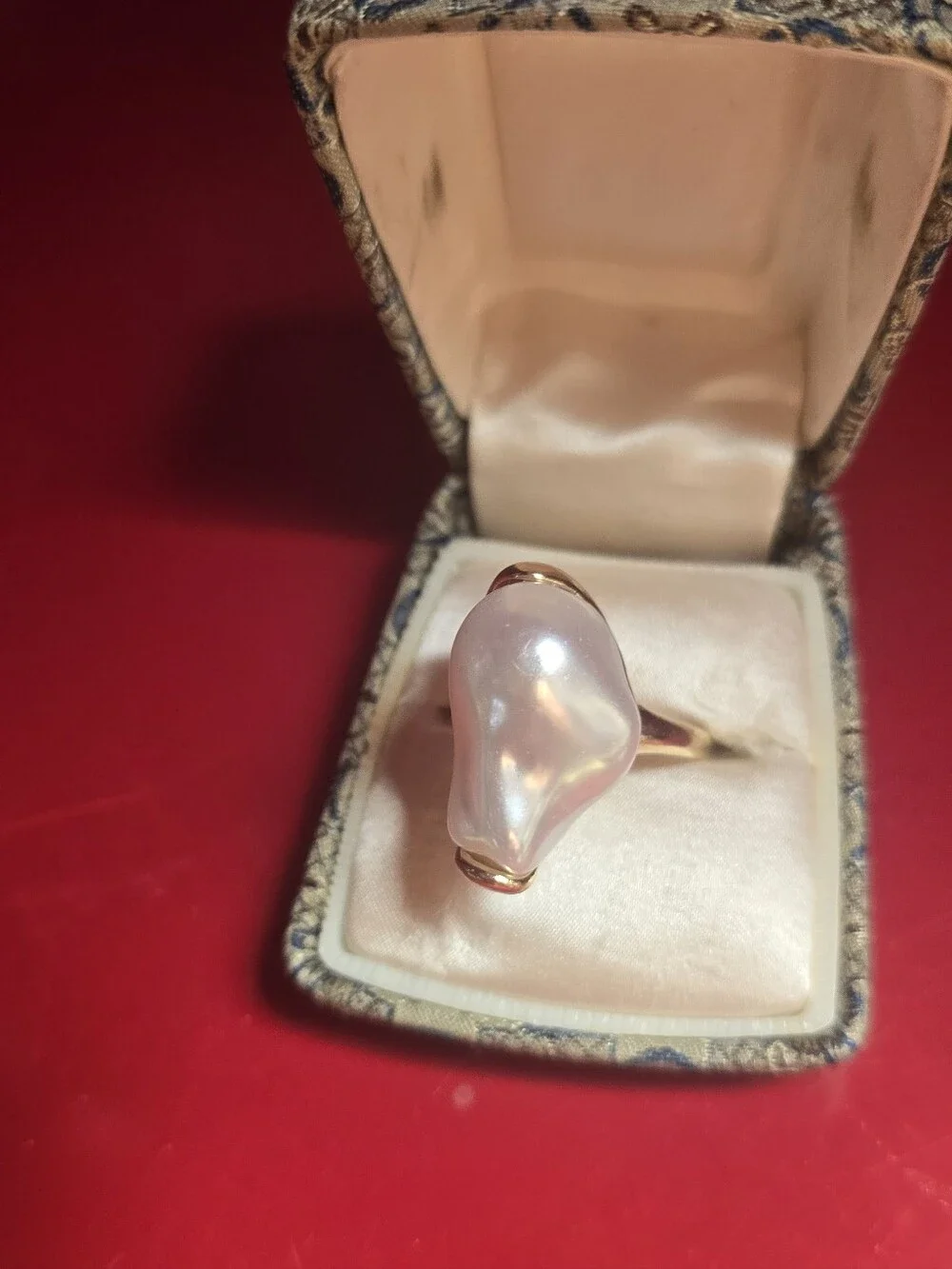 Elegant Baroque Pearl Lustrous Dinner Ring Timeless Elegant Piece Sz8